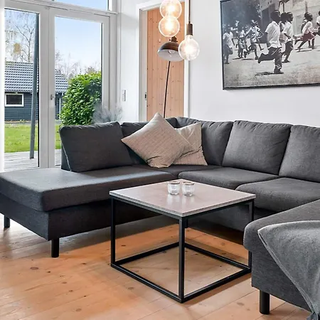 Holiday home 5 Star In Vaeggerlose